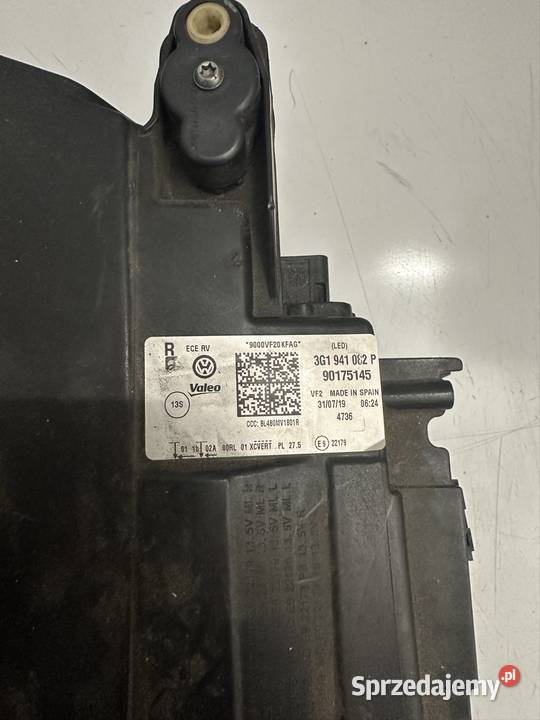 Uszkodzona lampa passat b8 iq light uszkodzony Leszno
