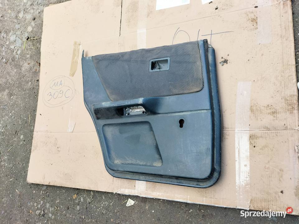 AUDI 80 B3 80B3 80B4 80 B4 8A0867305A KOMBI Pozostałe Kamień-Kolonia