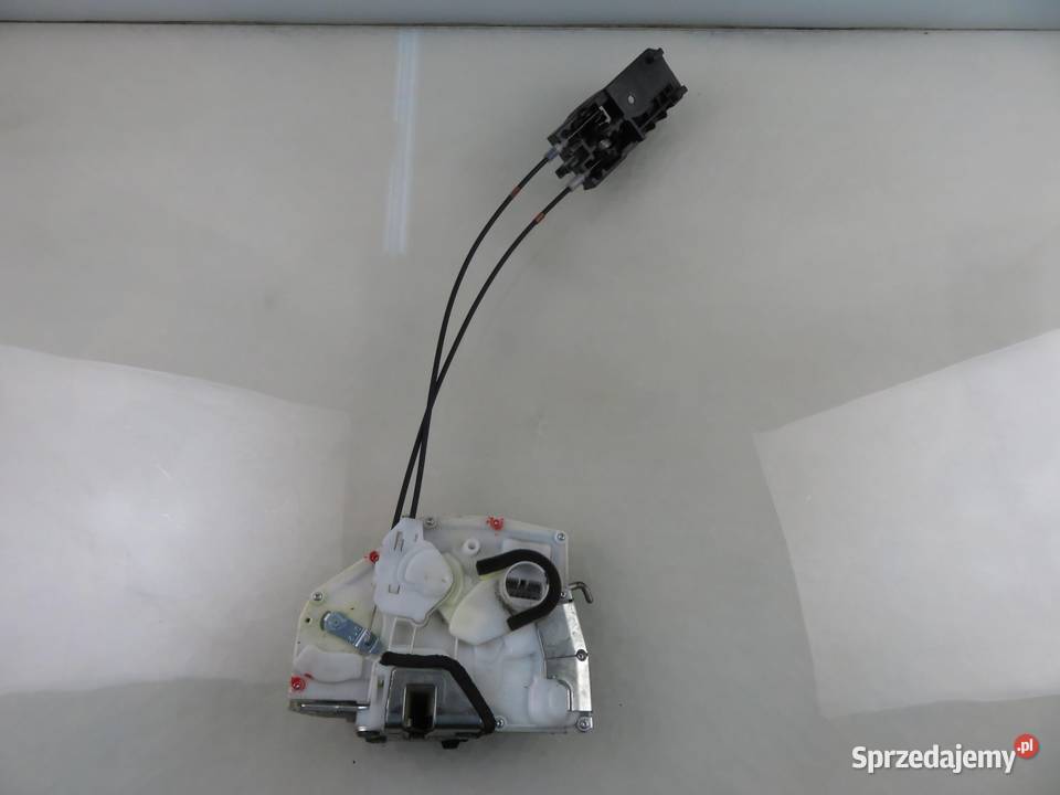 ZAMEK PRAWY PRZEDNI FIAT SEDICI 8 PIN