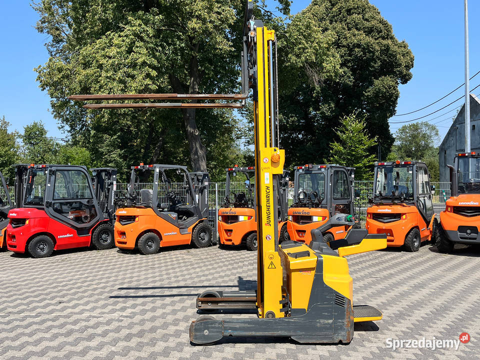 Wózek elektryczny podnośnikowy z masztem Kęty
