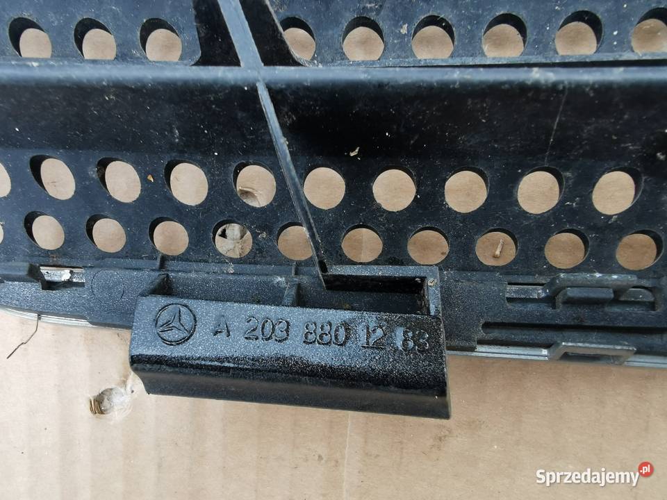 Grill atrapa chłodnicy w203 sport coupe lift Międzychód sprzedam