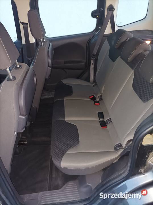 Ford Courier 10 niski przebieg podgrzewane fotele Sieciechowice