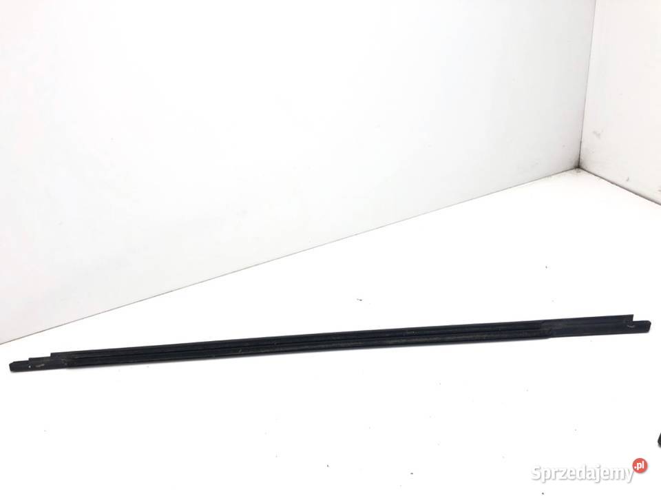 LISTWA ZGARNIAJĄCA TYŁ LEWA CHROM SKODA KAROQ