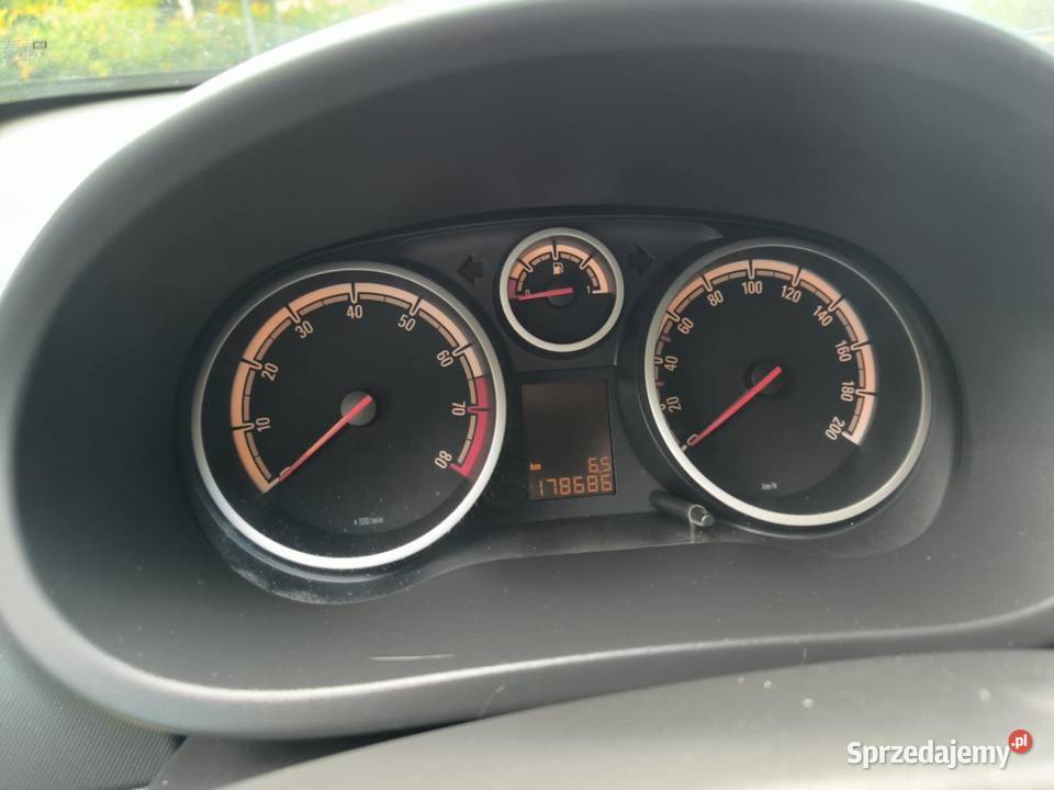Sprzedam albo zamienię Opel Corsa 12 2015 178000km Nur
