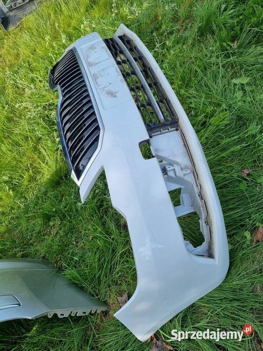 ZDERZAK PRZEDNI PRZÓD SKODA SUPERB II 3T0807221K Zderzaki sprzedam