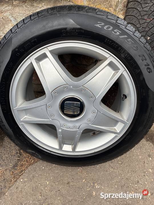 Seat FELGI ALUMINIOWE 20555 R16 KOMPLET ET43 Średnica 16" Słowikowo sprzedam