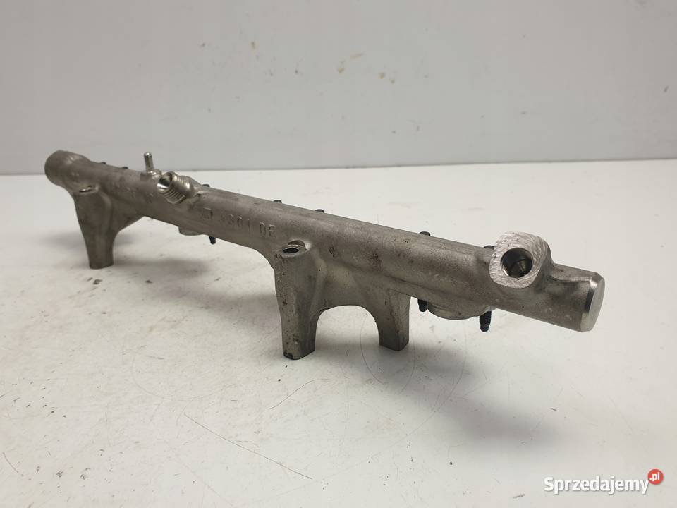 BMW F30 20 i LISTWA WTRYSKOWA paliwa 7639979 Rudka