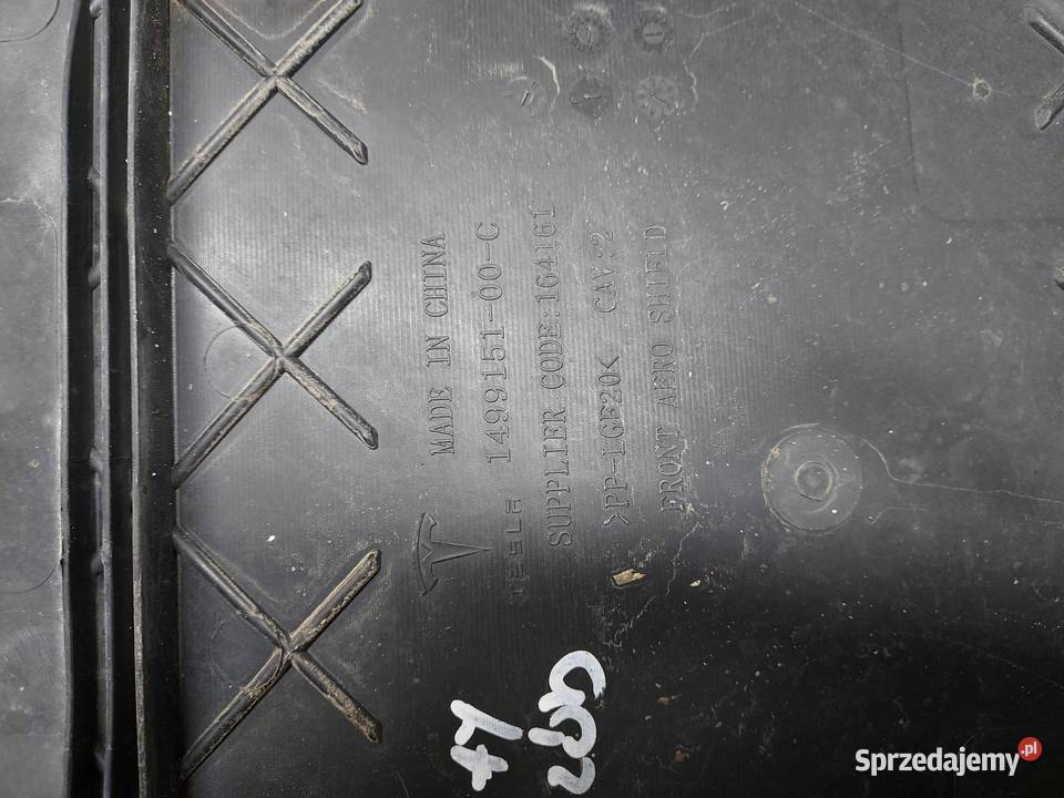 TESLA MODEL Y 2023r Osłona silnika dolna przód sprzedam