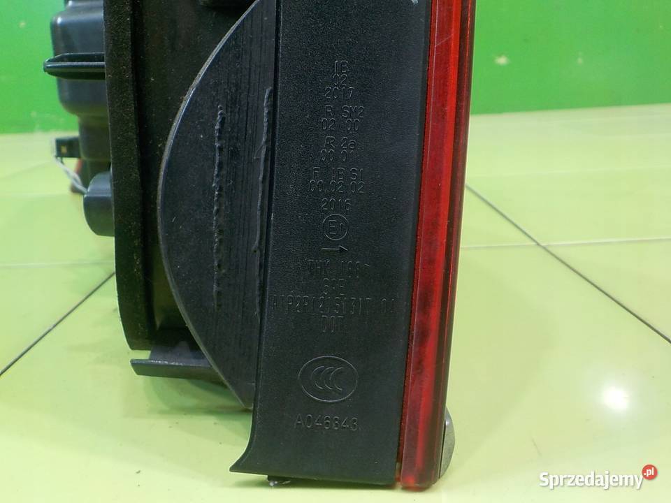 VOLVO S80 II LIFT I 24 D 10r SEDAN 4D lampa Suków