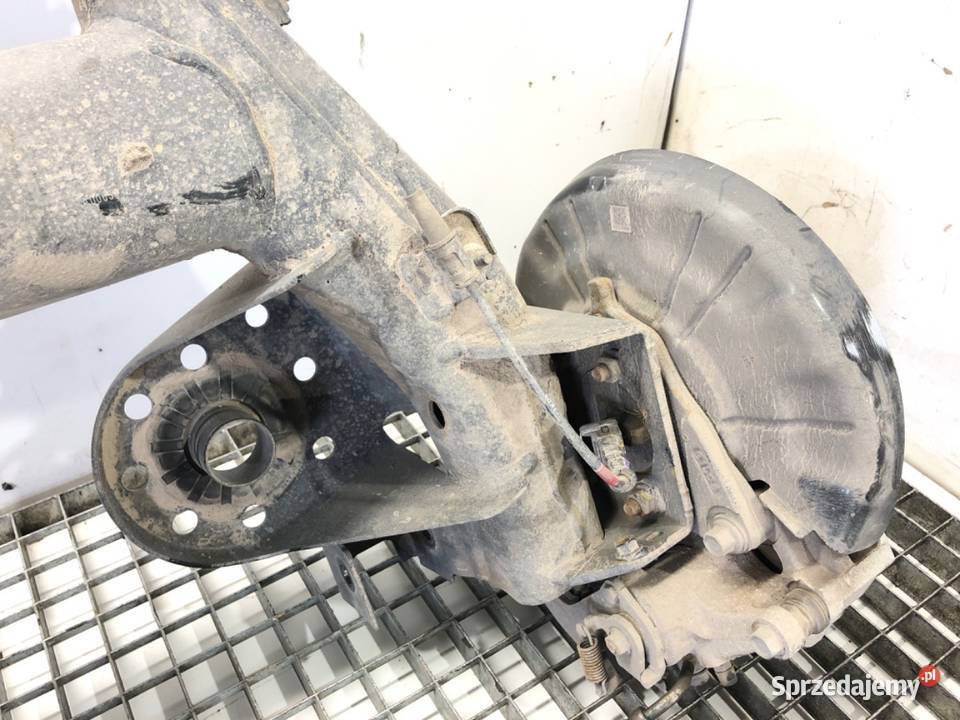 BELKA TYŁ HYUNDAI i30 Hatchback TYLNA podkarpackie