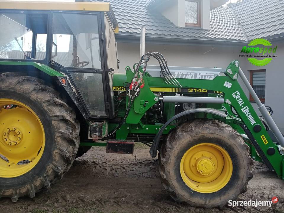 Ładowacz Metal Technik AGROTRON JD MTZ MONTAŻ pomorskie Kościerzyna