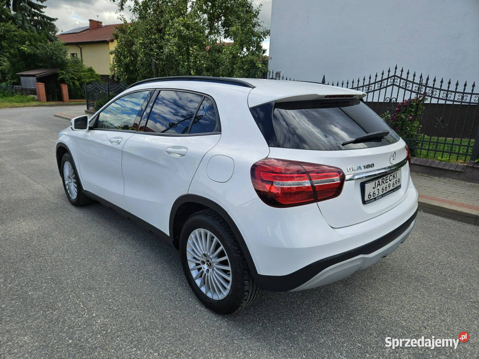 Mercedes GLA 180 Salonowy Zadbany Serwisowany wspomaganie kierownicy Kisielice sprzedam