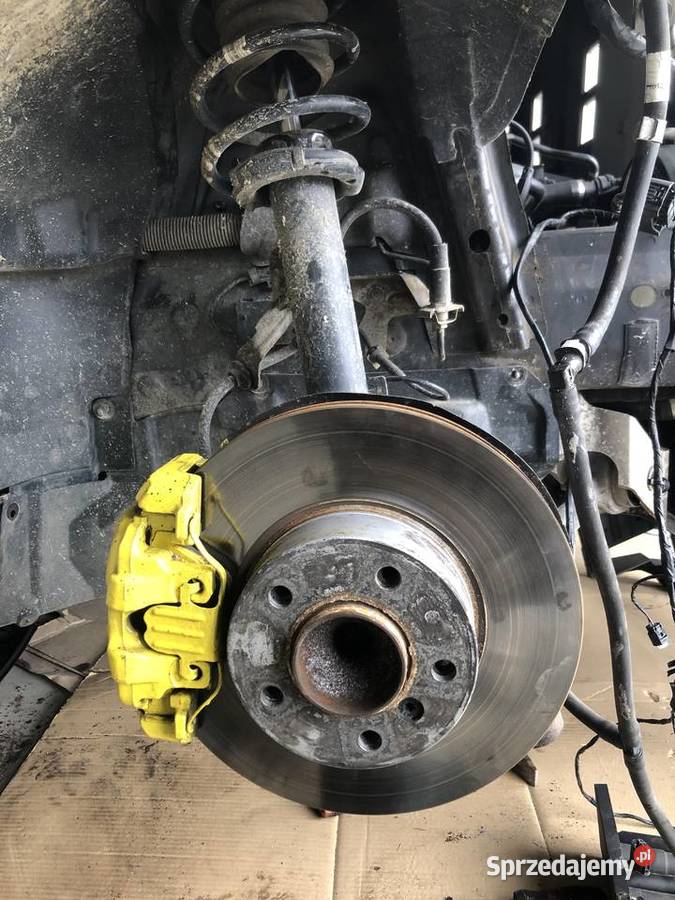Zaciski klocki i tarcze do bmw e90 320d