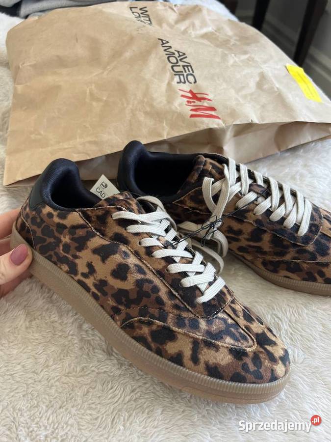 Buty damskie sportowe HM pomorskie Gdańsk
