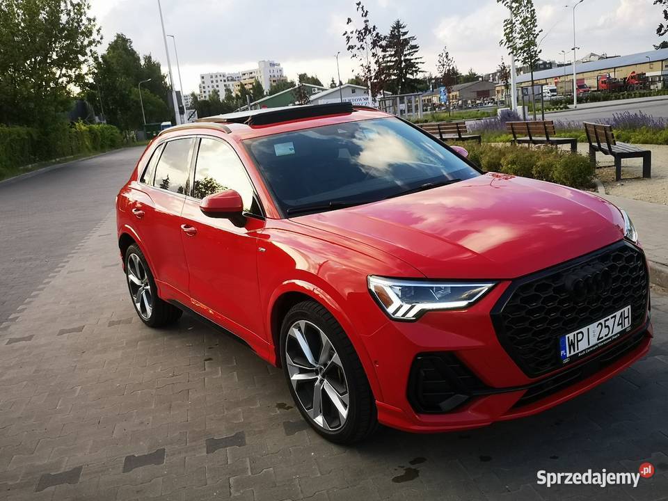 Audi Q3 S line Black