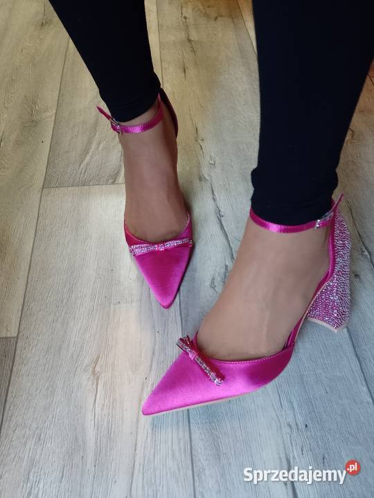 40 Różowe bogato zdobione czółenka wieczorowe z Kraków sprzedam