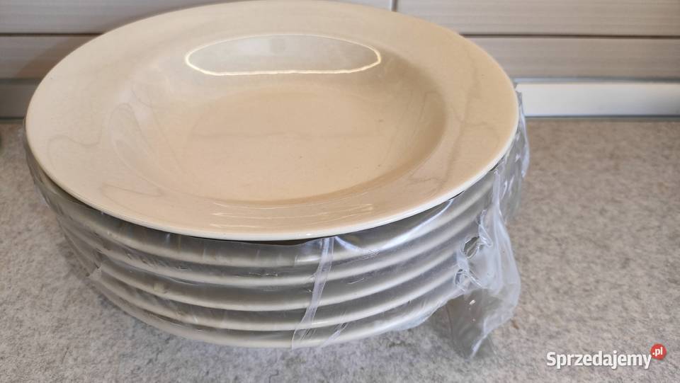 6 nowych talerzy z PRL śląskie Bielsko-Biała sprzedam