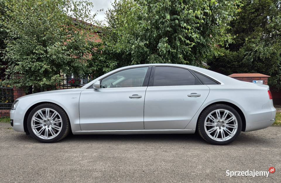 Audi A8 V8 D4 Ogrzewanie postojowe TV monitory Dziwie