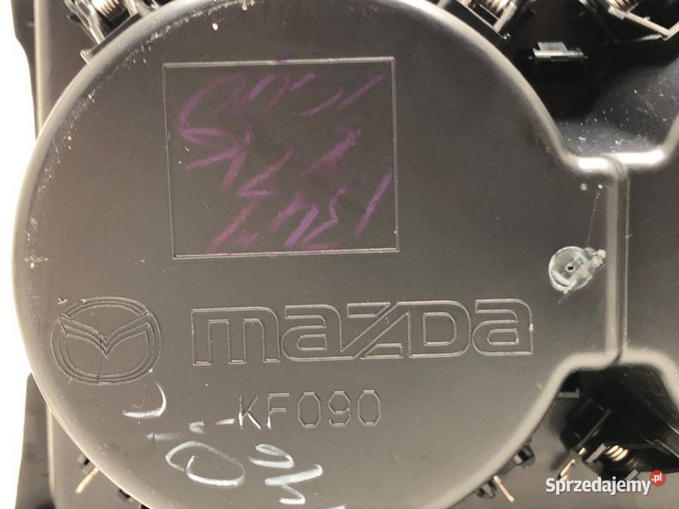 UCHWYT NA NAPOJE MAZDA 3 BM Hatchback KUBKI