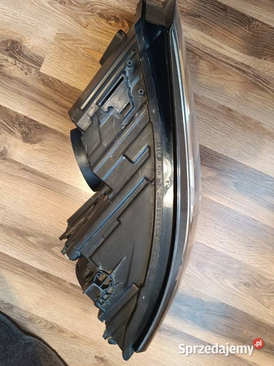 Reflektory przednie komplet Volkswagen Tiguan 20 Motoryzacja Mogilany