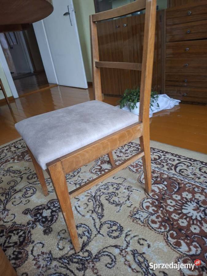 Stół jadalny owalny PRL Września