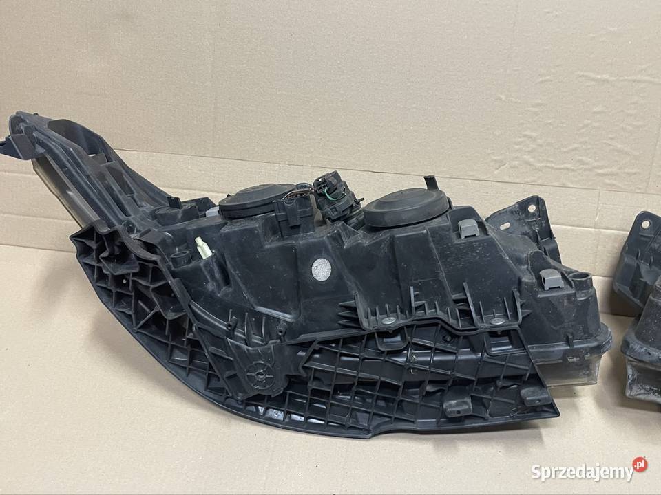 Reflektor lampa lampy przód lewa prawa renault Szczecin