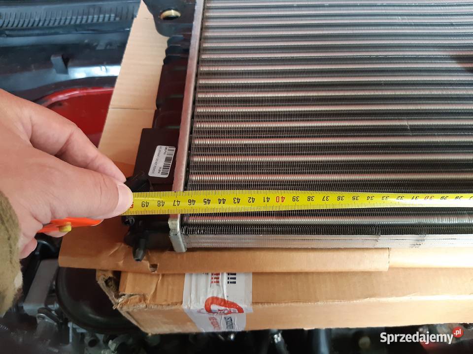 Nowa chłodnica do samochodu Peugeot 405