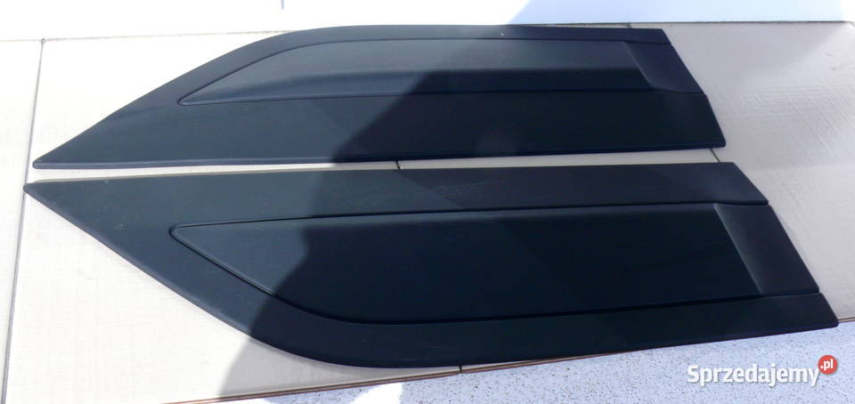 Listwy boczne drzwi Suzuki Vitara 2018 r OEM osobowe Łódź