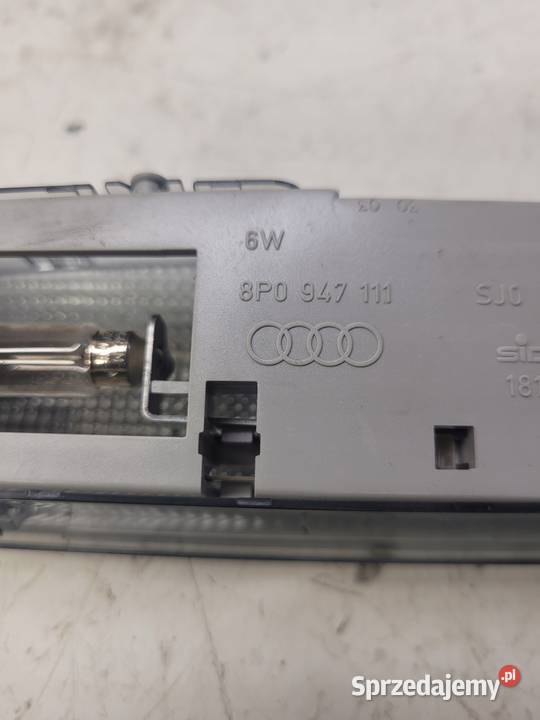 LAMPKA PODSUFITKI AUDI A3 8P LIFT 8P0947111 Przystajń sprzedam