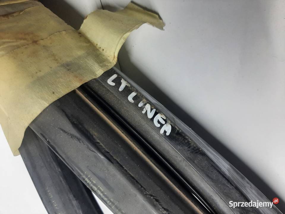 Fiat Linea uszczelka szyby z drzwi lewa tylna Ksawerów