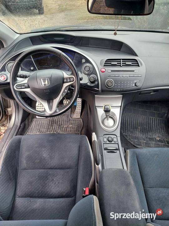 Honda Civic VIII UFO 18 benzyna 140 1800cm3