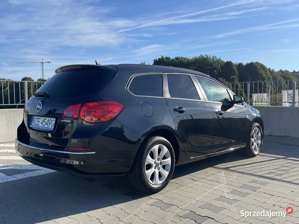 OPEL ASTRA J 14 TURBO 140 2015 141490 KOMBI Astra Opel podkarpackie Rzeszów
