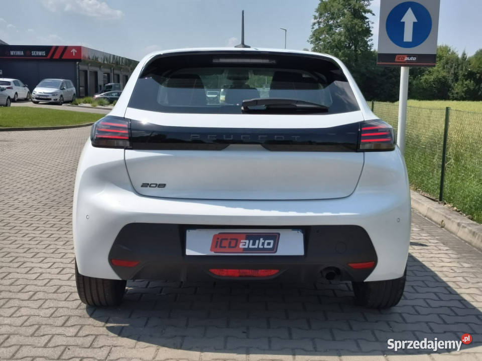 Peugeot 208 lifcie 12 benzyna 75 niski przebieg Samochody osobowe Kęty