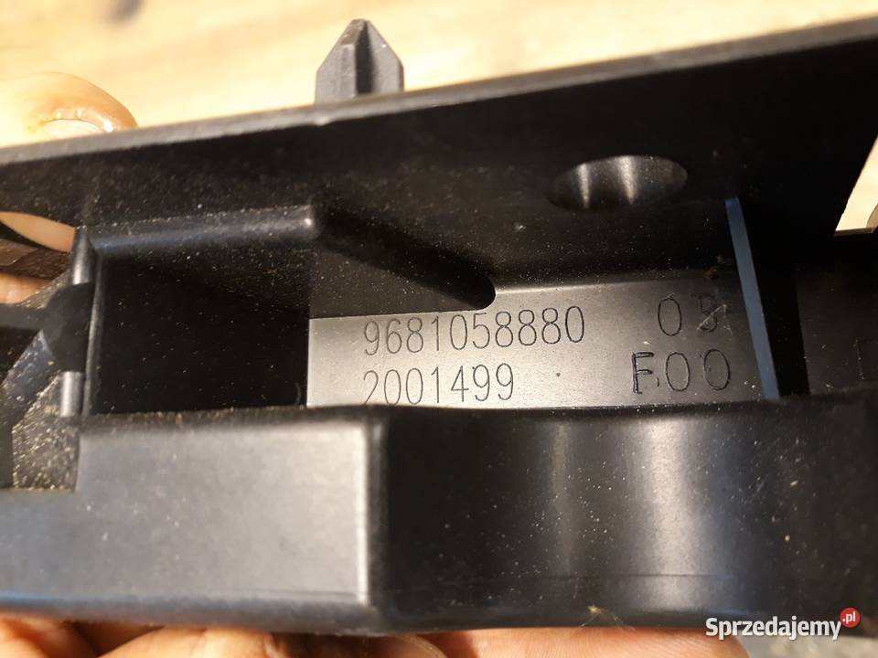 CITROEN C5 I ŚLIZG PRAWY ZDERZAKA TYŁ 9681058880 wielkopolskie Międzychód
