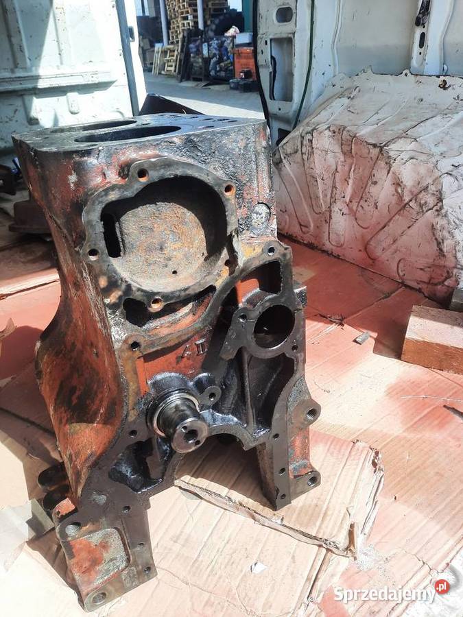 Kadlub blok silnik ursus c325 Brusy