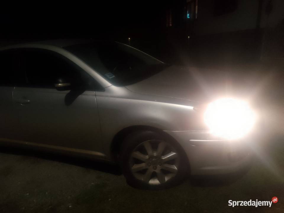 Avensis Toyota diesel samochód osobowy Pińczów