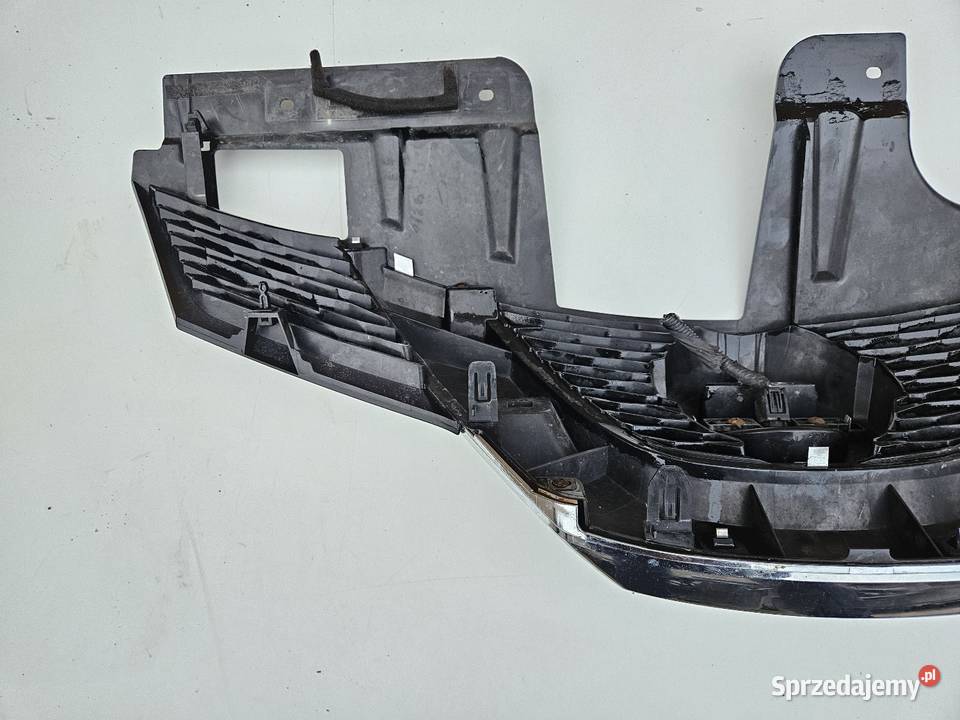 NISSAN XTRAIL T32 GRILL ATRAPA ZDERZAKA PRZÓD Międzychód