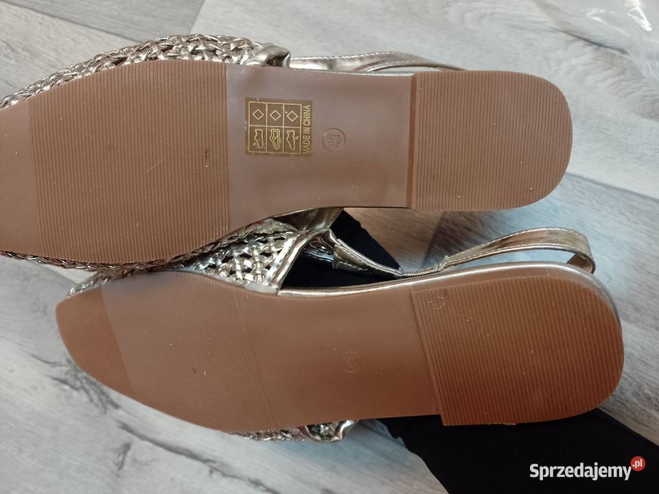 41 Złote ażurowe baleriny wieczorowe z odkrytą małopolskie Kraków