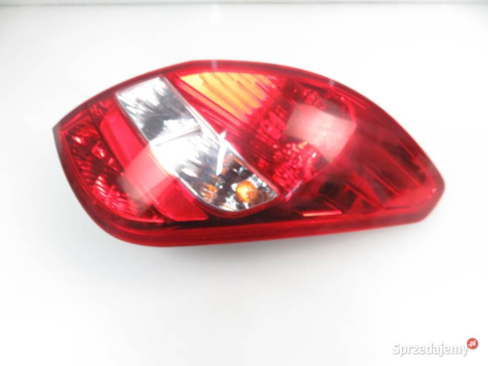 LAMPA PRAWA TYLNA HYUNDAI i20 924024P000 Lampy tylne