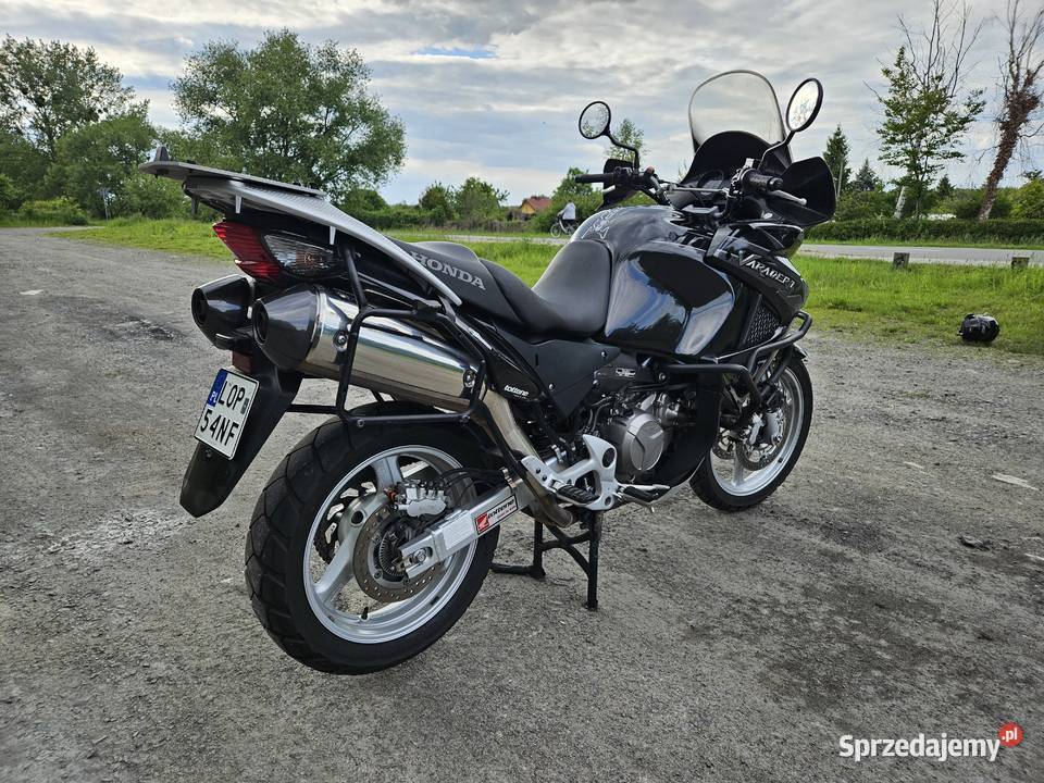 Honda Varadero XL 1000 nieuszkodzony sprzedam