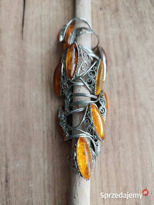 Filigranowe metalowe pierścionki PRL 1 sztuka Choszczno