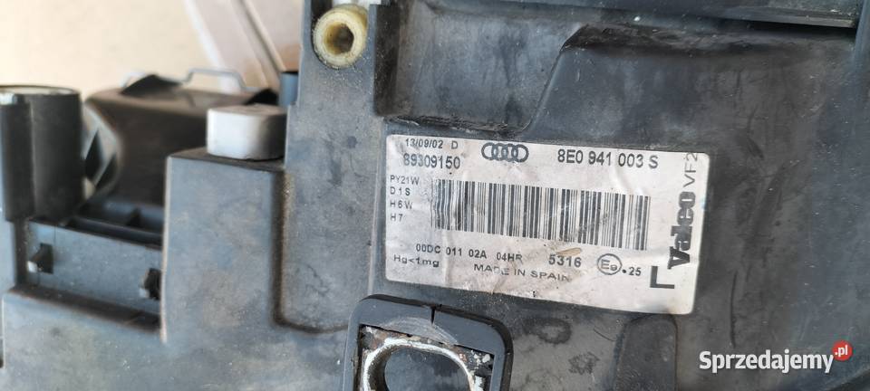 Lampa przód AUDI A4 B6 Lampy przednie