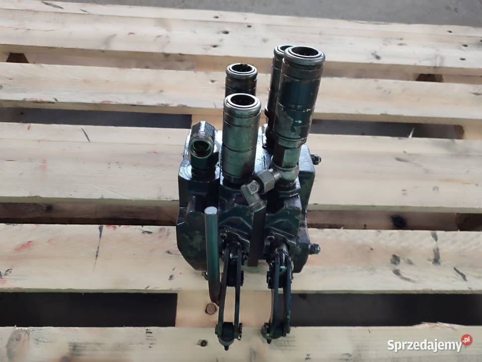 Rozdzielacz hydrauliczny 0528132011 DEUTZ FAHR Pozostałe Wilkowo sprzedam