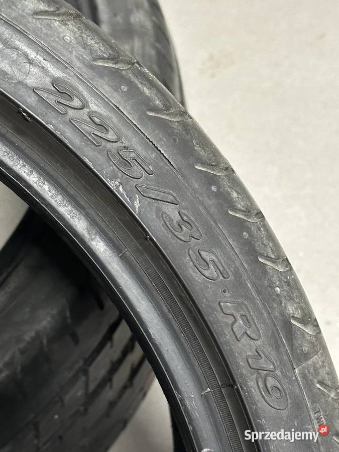 Pirelli P Zero 22535 R19 osobowe Babimost
