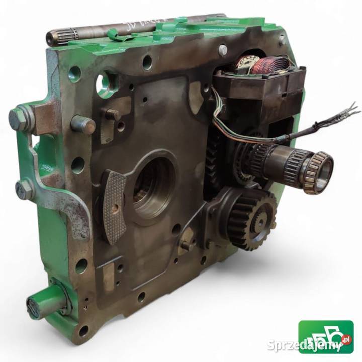 Przekładnia WOM R126011 R329519 John Deere 6120R