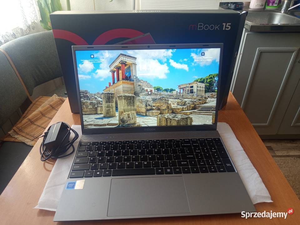 Laptop MAXCOM mBook 156 8GB RAM 256GB WINDOWS 11