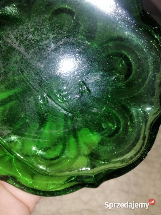 oryginalna lampa naftowa z zielonego szkła Legnica