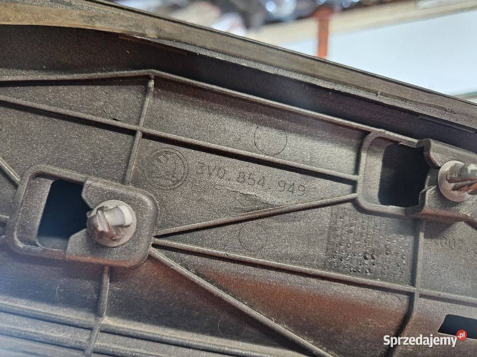 SKODA SUPERB III 3 LISTWA DRZWI LEWY TYŁ LEWA Międzychód