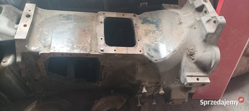 Obudowa skrzyni Case News Holland T6000