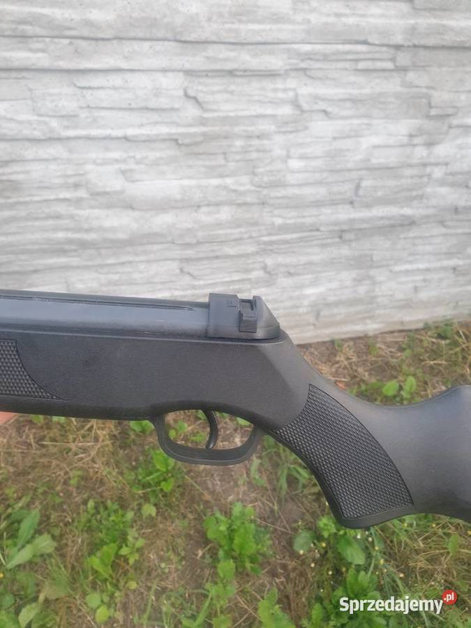 wiatrówka sprężynowa huzar Pionki